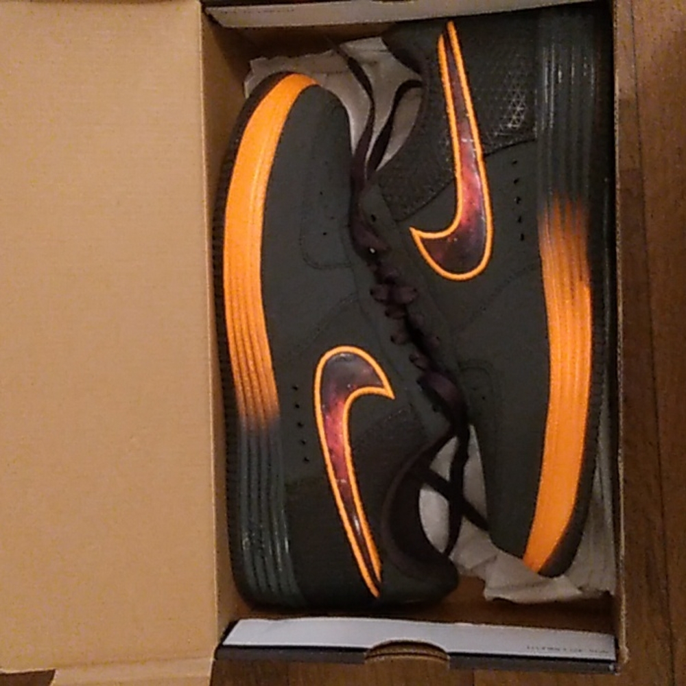 Nike lunar force 1 NWT
